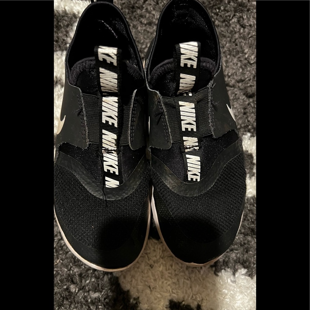Nike Flexrunner boy’s sneakers